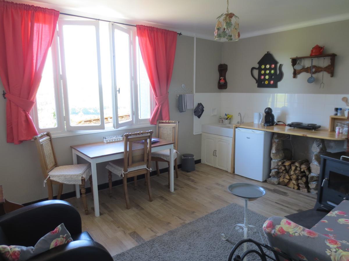 Formidable B&B Saint-Julien-le-Petit Esterno foto
