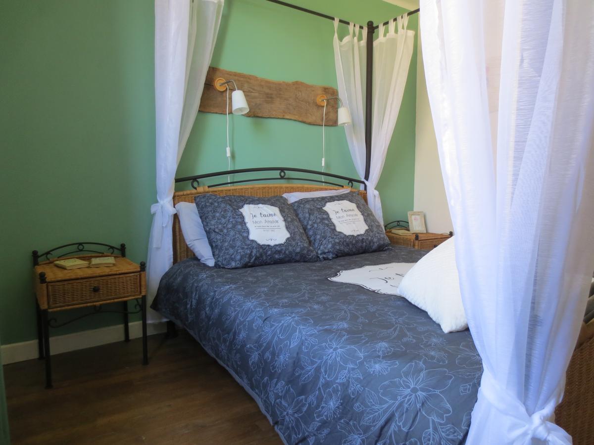 Formidable B&B Saint-Julien-le-Petit Esterno foto